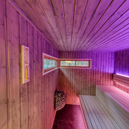 Lodge In Een Bosrijke Omgeving Met Hottub & Sauna Opt Rheezerveen Zewnętrze zdjęcie
