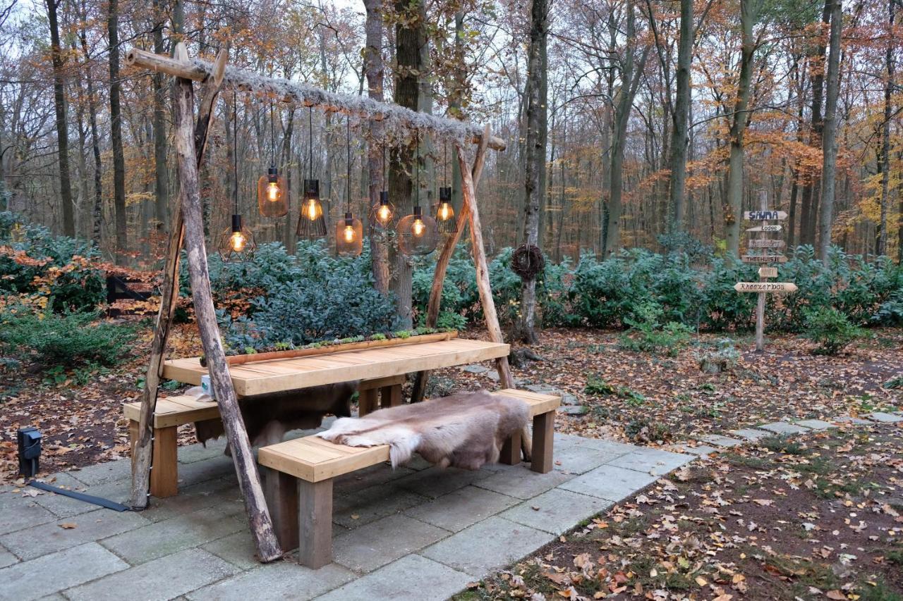 Lodge In Een Bosrijke Omgeving Met Hottub & Sauna Opt Rheezerveen Zewnętrze zdjęcie